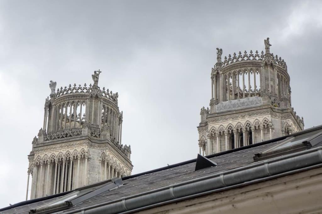Charmant Studio Vue Cathedrale Quartier Historique Apartment Orleans Exterior photo
