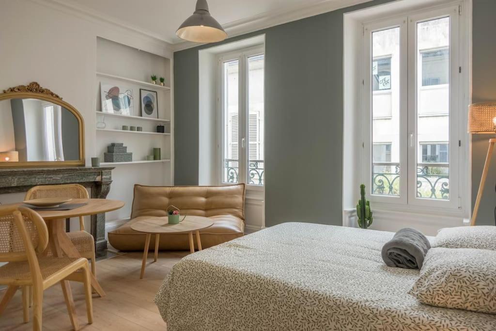 Charmant Studio Vue Cathedrale Quartier Historique Apartment Orleans Exterior photo